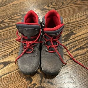 Amazon Boy’s hiking boots size 2